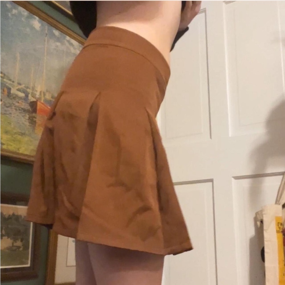 Brown tennis skirt - really cute when it is low waisted